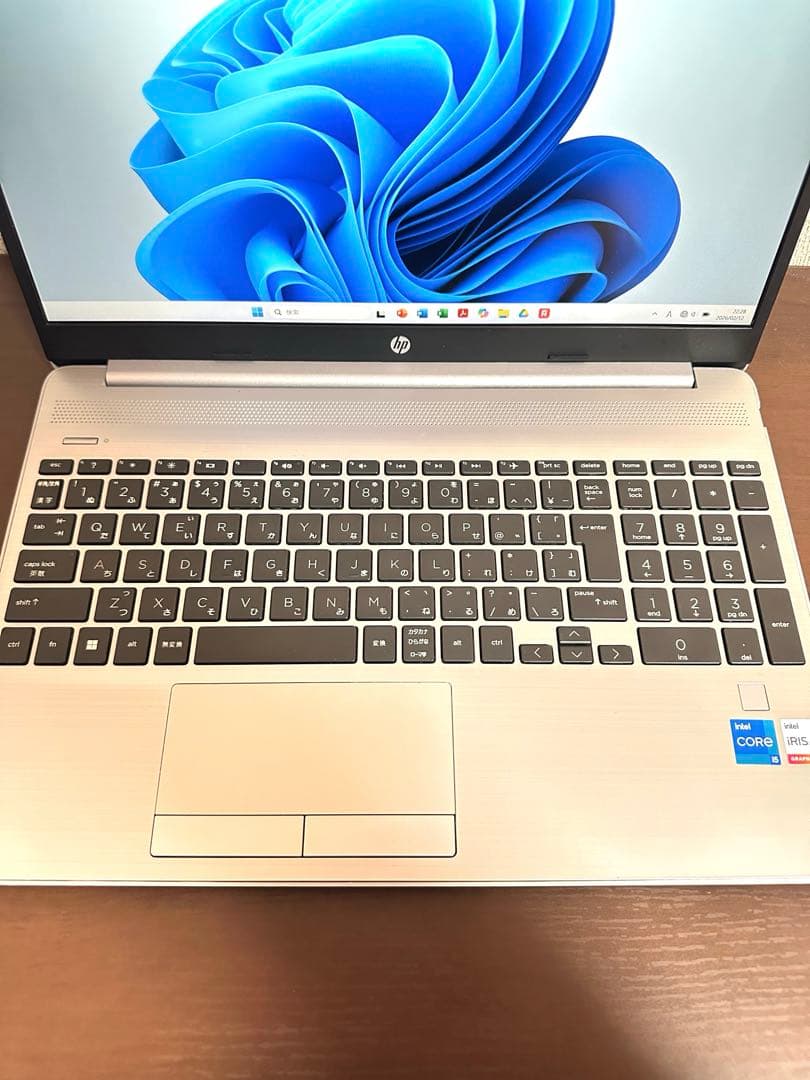 11世代 HpノートパソコンCorei5 メモリー16GB フルHD【初期状態