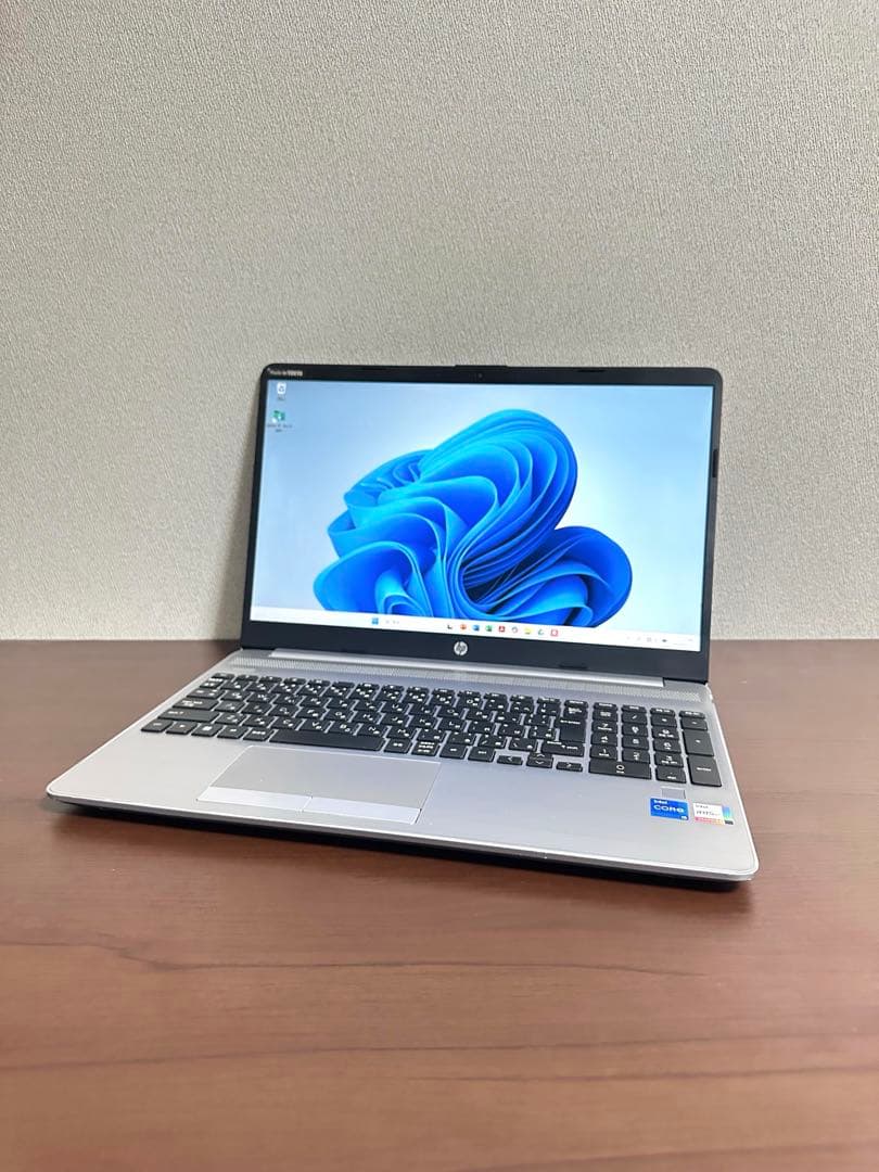 11世代 HpノートパソコンCorei5 メモリー16GB フルHD【初期状態】 11世代 HpノートパソコンCorei5 メモリー16GB フルHD【初期状態