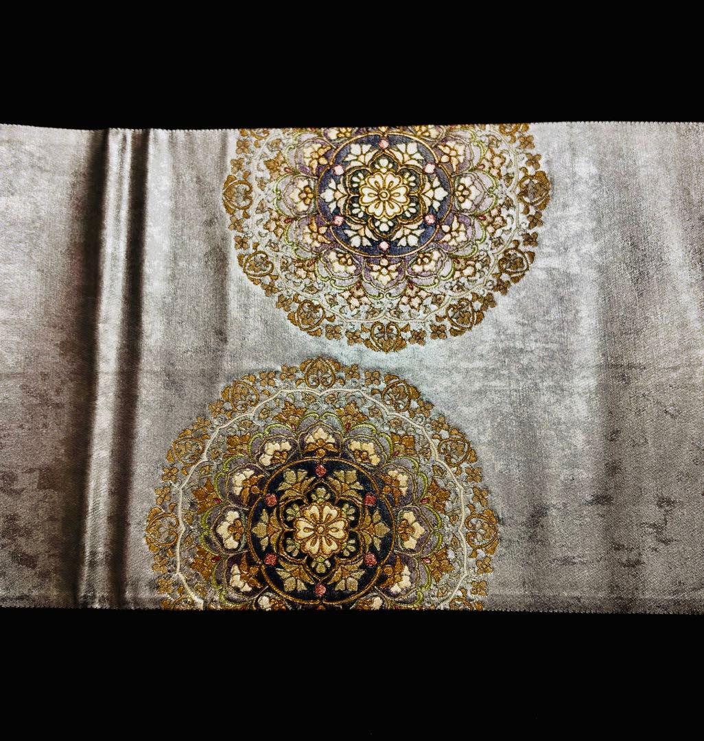 超美品】袋帯 金駒刺繍 宝相華 お太鼓 シルバー - メルカリ
