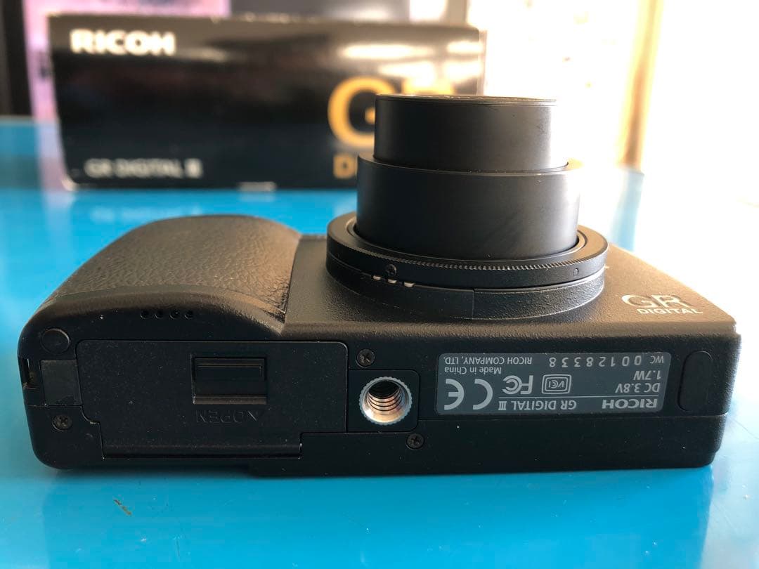 RICOH GR DIGITAL III シャッター数4681回 箱有り