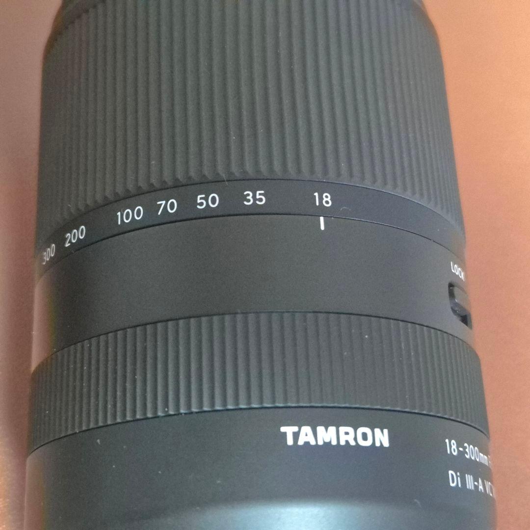 タムロン18-300mm f/3.5-6.3 保証付き