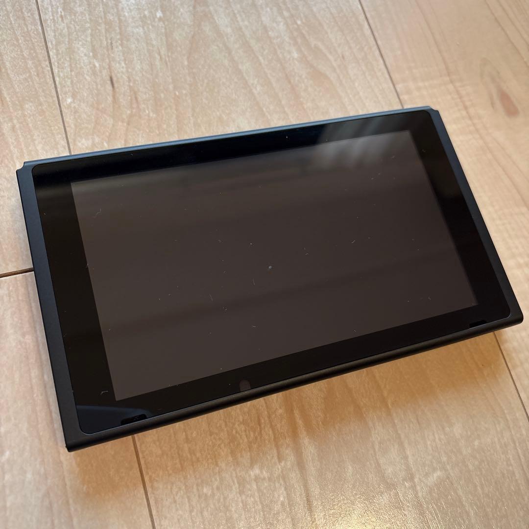 Nintendo Switch 本体 ブラック ジョイコン付き - メルカリ