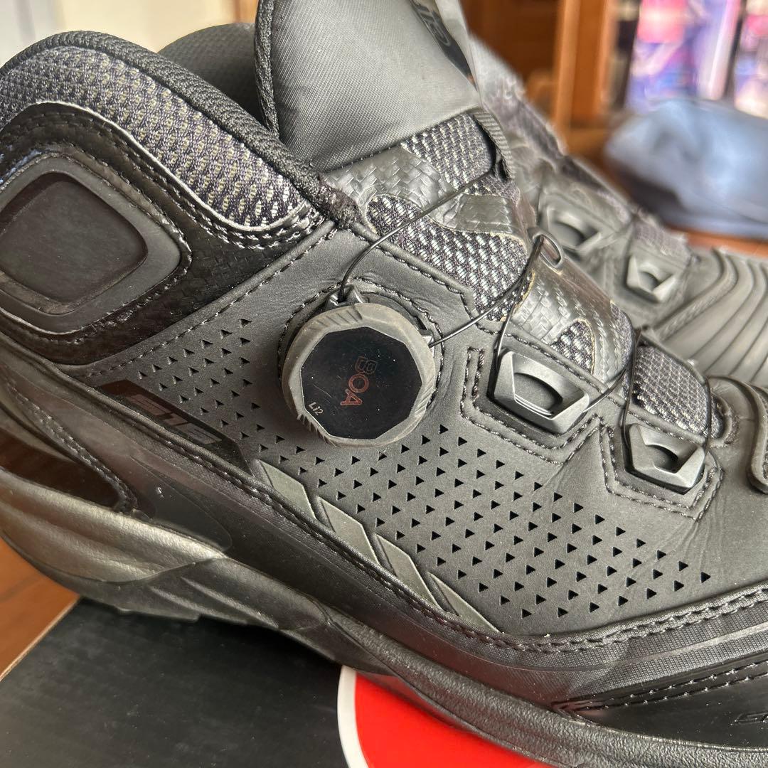 elf SYNTHESE 16 バイクシューズ 26.0cm