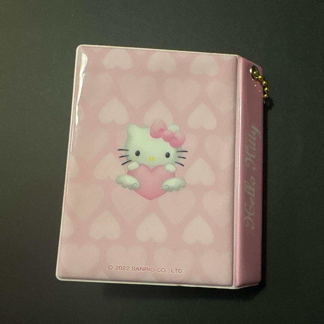 韓国限定！ハローキティ カードケース キーホルダーステッカー付き