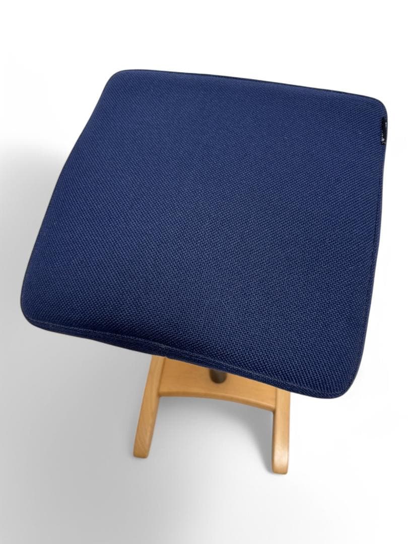 腰痛対策椅子】バランスシナジー スクエア型 ネイビー サカモトハウス