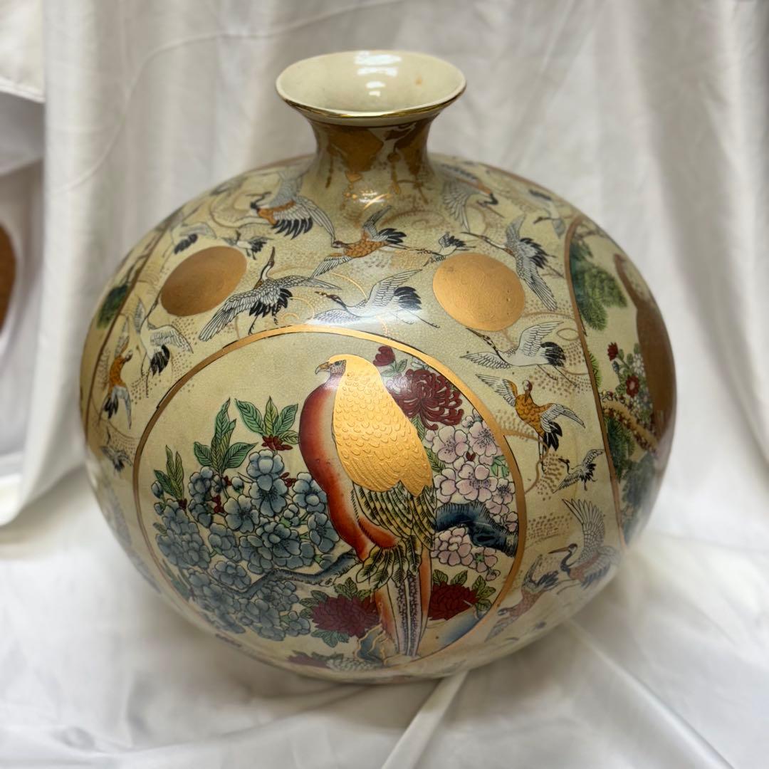 薩摩焼金襴飾壺　栄盛窯　瀧山作　金襴手花鳥　金彩　盛上　特大　壺　花瓶　郡鶴雲文 22668cf64e6fca47c8761a53171588