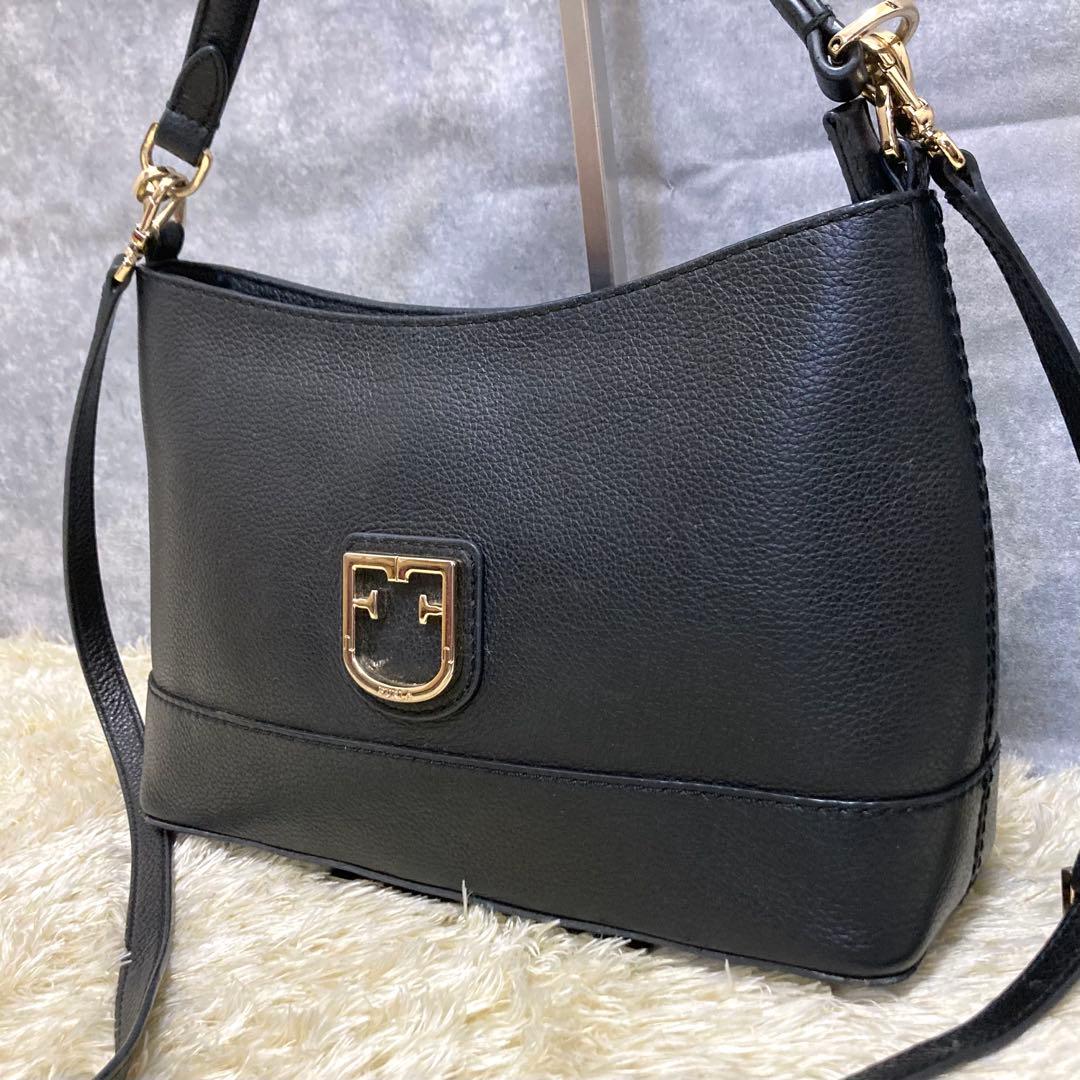 【美品】FURLA フルラ ハーパー ショルダーバッグ レザー ブラック ハンド 極美品✨現行モデル✨フルラ ハーフムーン ワンショルダー 肩掛け