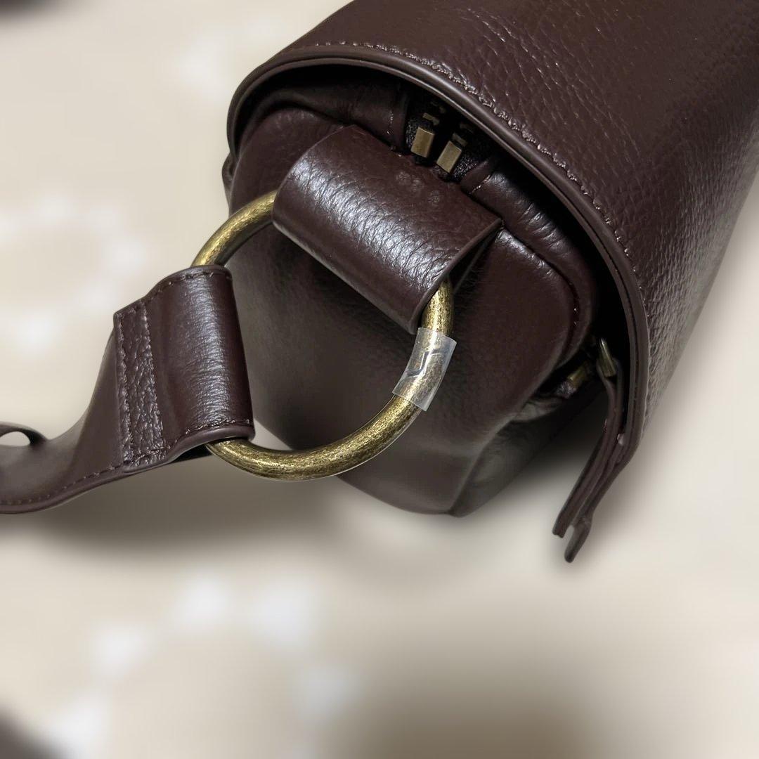 BEARDSLEY ビアズリー レザーボディバッグ ブラウン - メルカリ