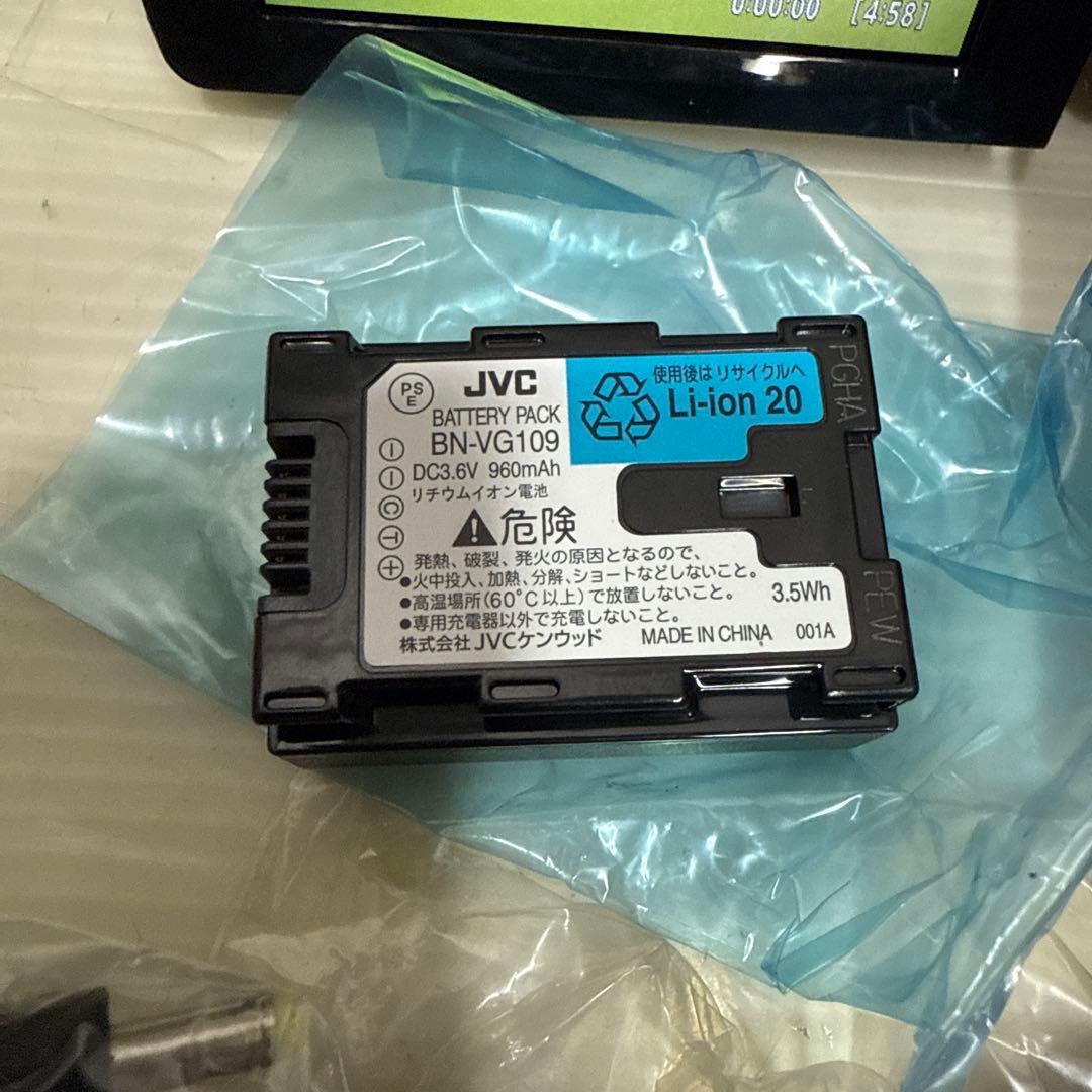 JVC GZ-E66-R ビデオカメラ フルHD 光学40倍ズーム - メルカリ