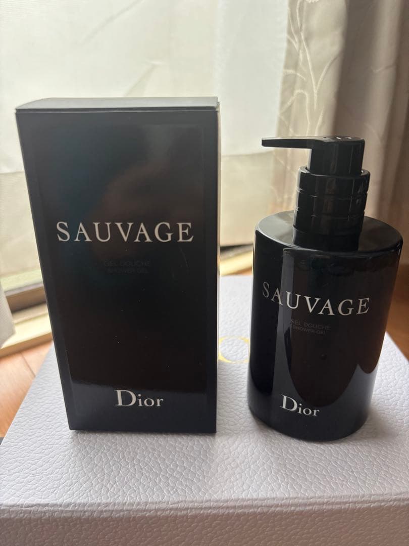 DIOR SAUVAGE シャワー ジェル&フェイスクレンザー&マスク 試供品付