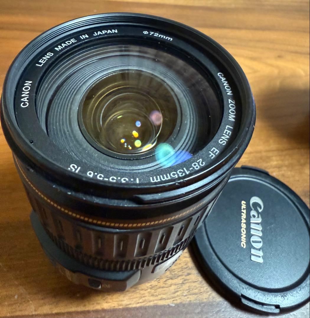 キヤノン標準ズームレンズEF28-135mm F3.5-5.6 IS USM