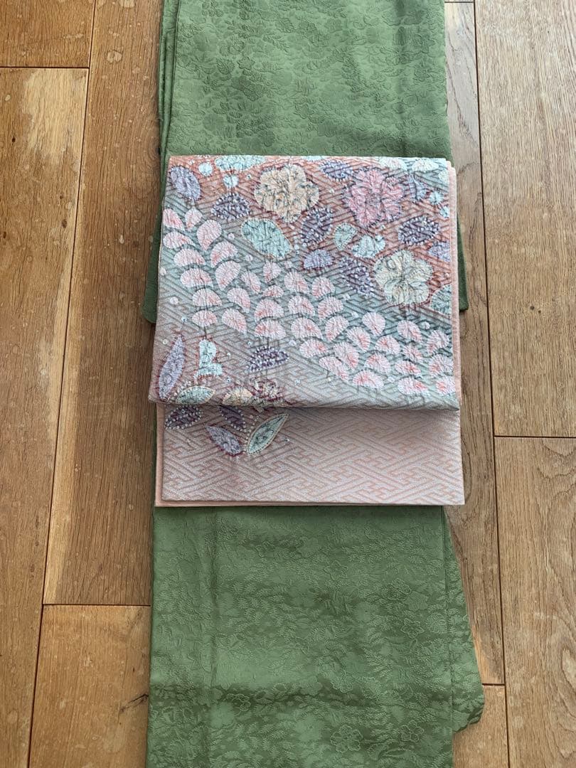 辻ヶ花柄 紗綾形地模様 袋帯 正絹 ピンクベージュ×銀糸 お太鼓柄