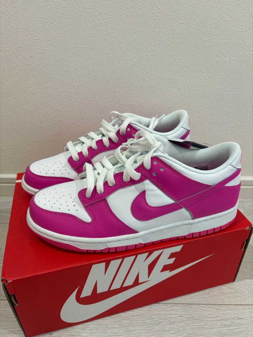 今日明日限定値下げ！ナイキダンク(GS) NIKE DUNKLOW 24.5cm