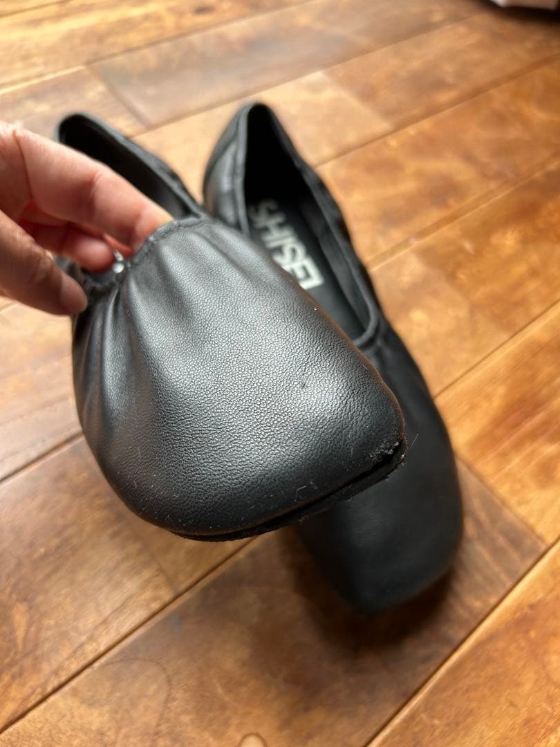 美品　SHISEI ブラック フラットシューズ　24.5cm