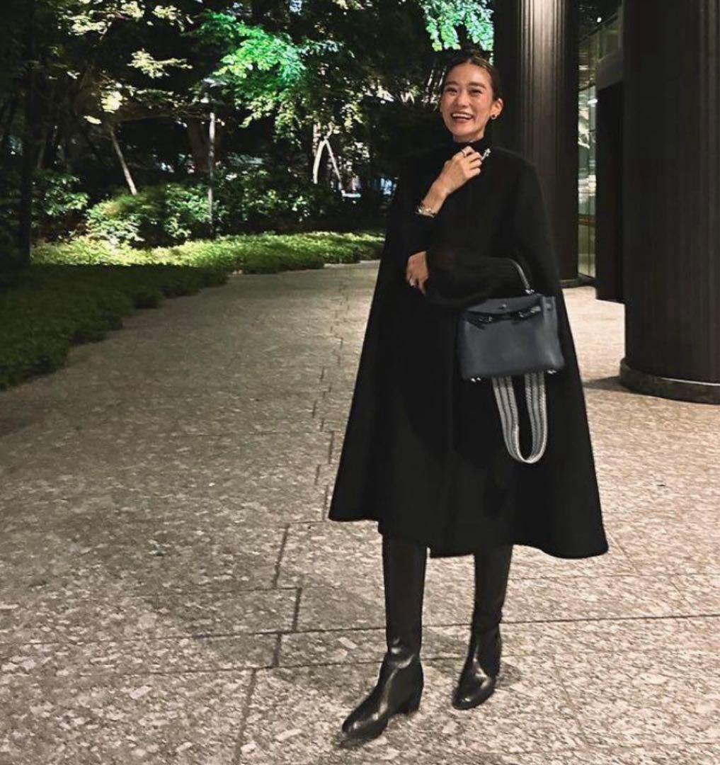 ellieケープコート♡ブラック - メルカリ