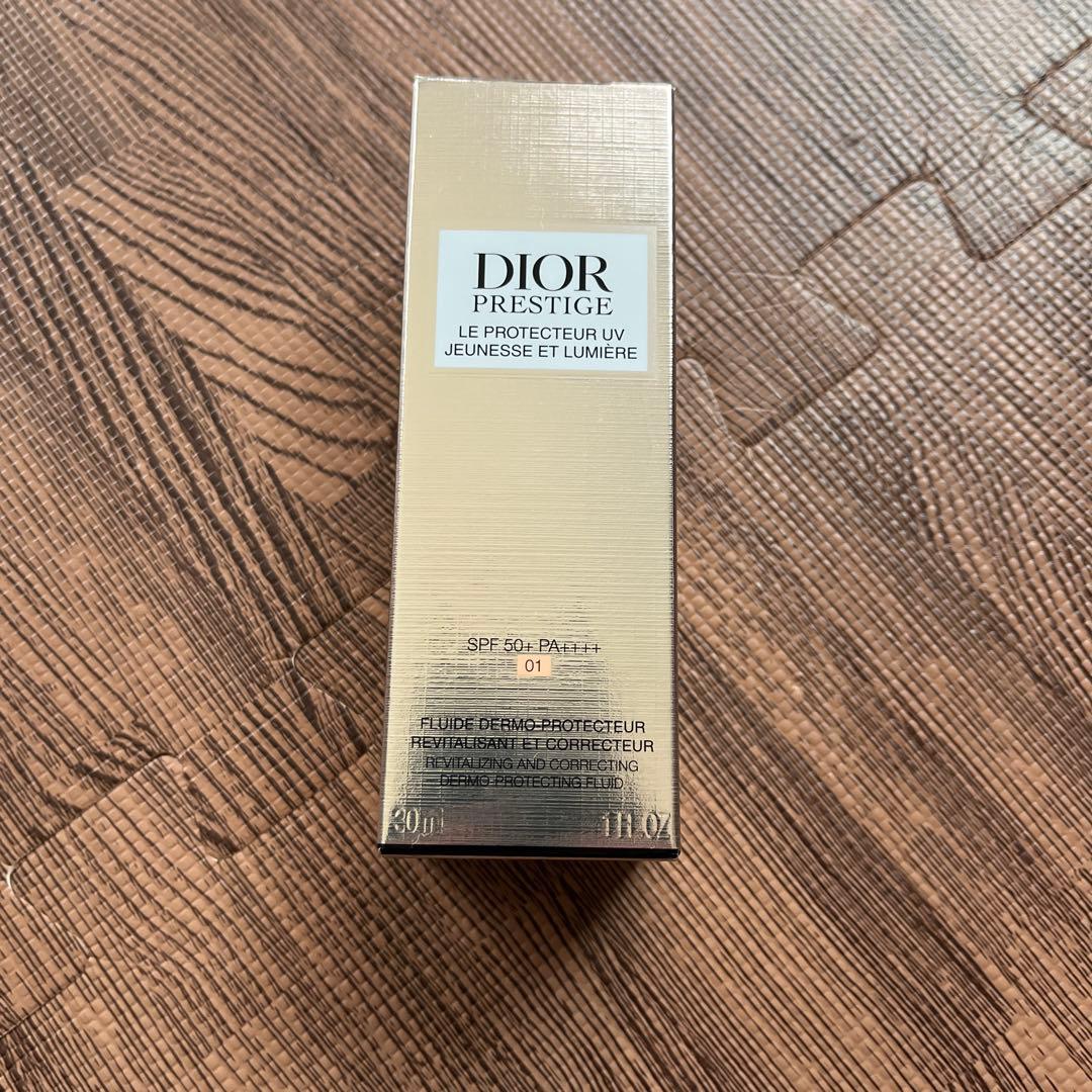 DIOR プレステージ　ホワイト　ル　プロテクター プレステージ ホワイト ル プロテクター UV ルミエール(SPF50+/PA++++
