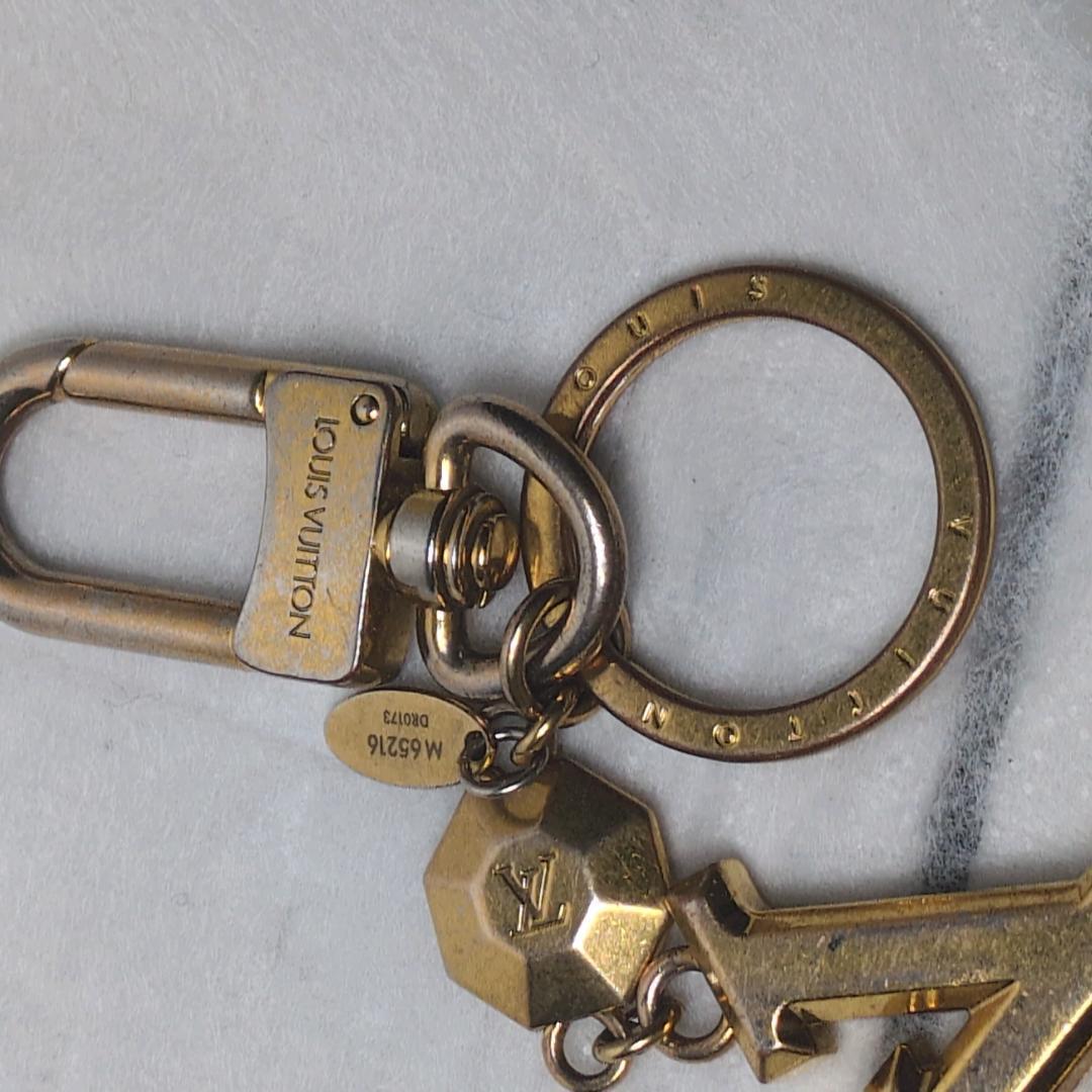 や*い様 Louis Vuitton ルイヴィトン ゴールド キーホルダー M6 - メルカリ