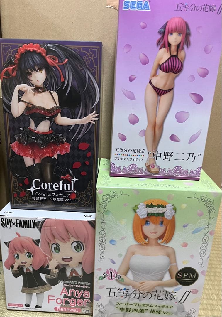 箱凹み、破れ、色褪せあり] プライズフィギュア28体 - メルカリ