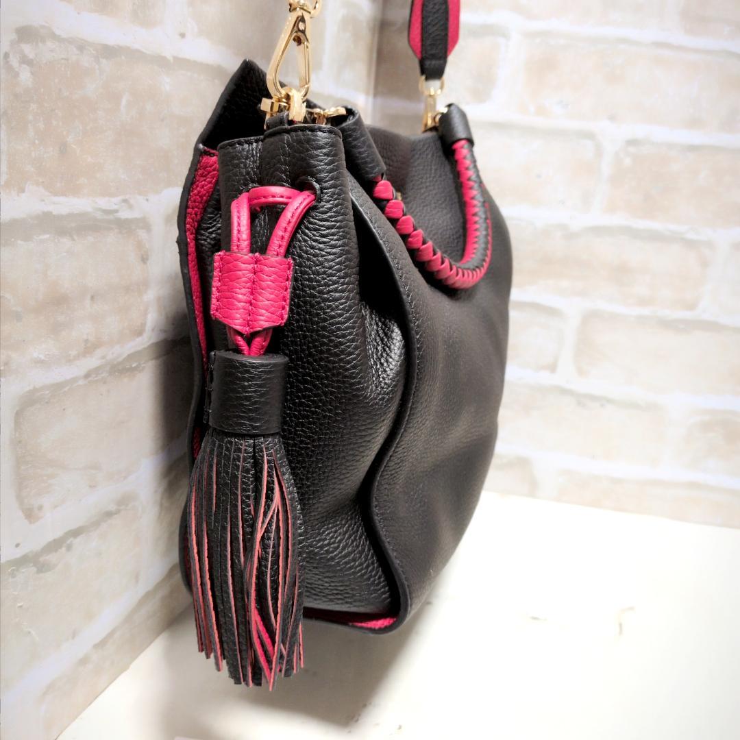 ☆ココセリュックスゴールド 2WAY シボ革 バッグ スマホケース付 黒赤