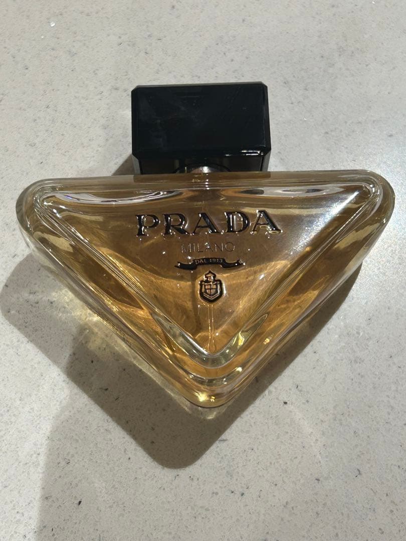 新品未使用　プラダ パラドックス オードパルファム 90mL プラダ パラドックス オーデパルファム｜プラダ ビューティ公式