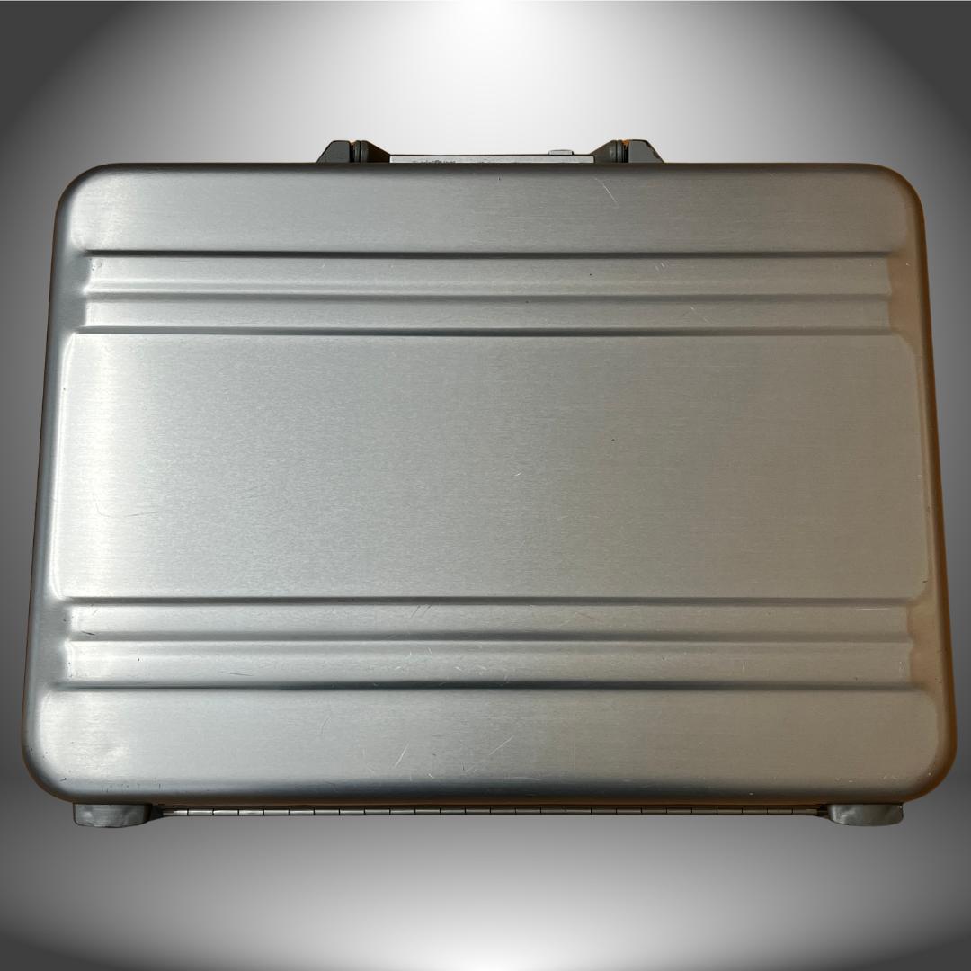 ZERO HALLIBURTON ゼロハリバートン アタッシュケース シルバー - メルカリ