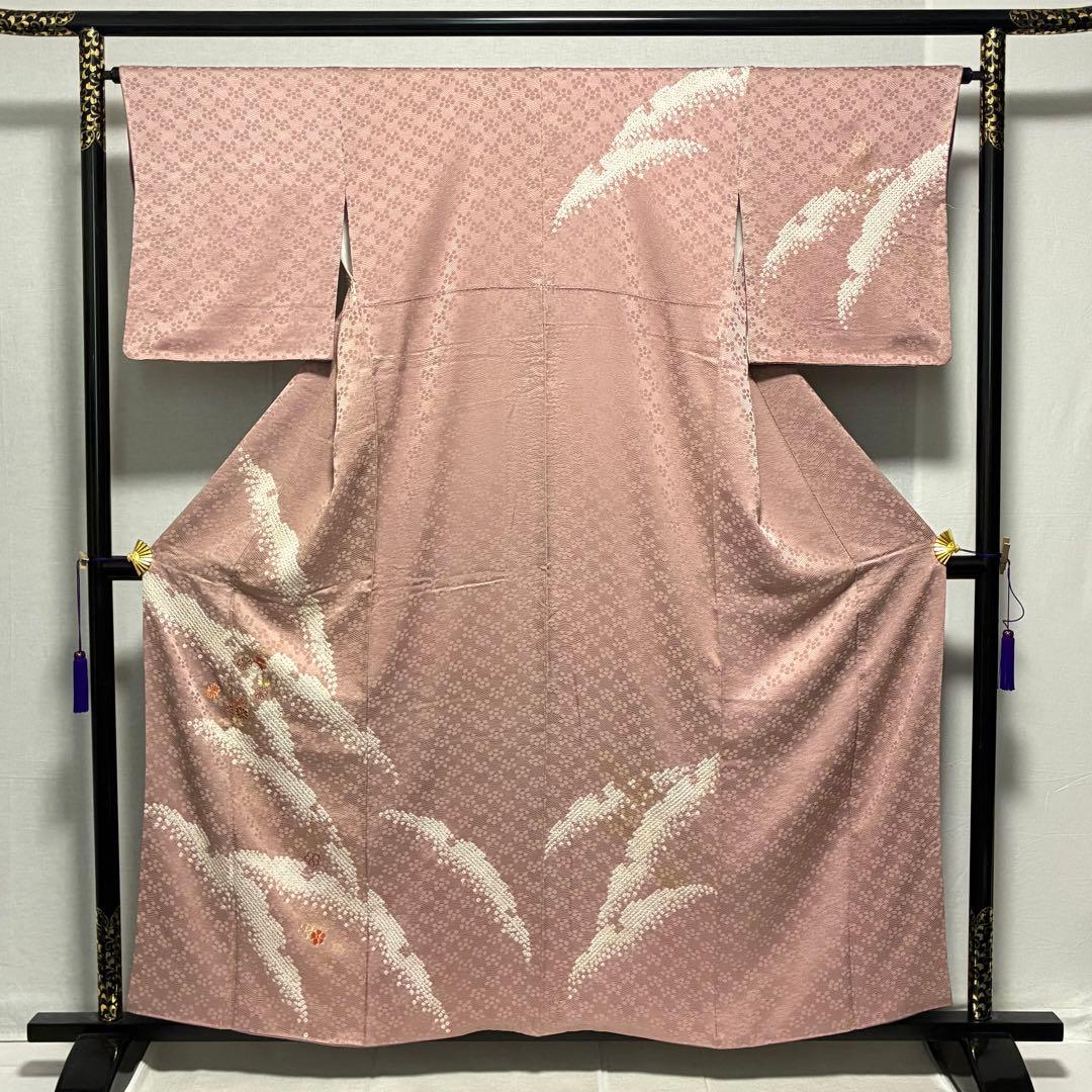 D89 訪問着 絞り 花刺繍 正絹 着物 袷 しつけ糸付き未使用極美品 D319 訪問着 辻ヶ花 正絹 着物 袷 しつけ糸付き未使用極美品 - メルカリ