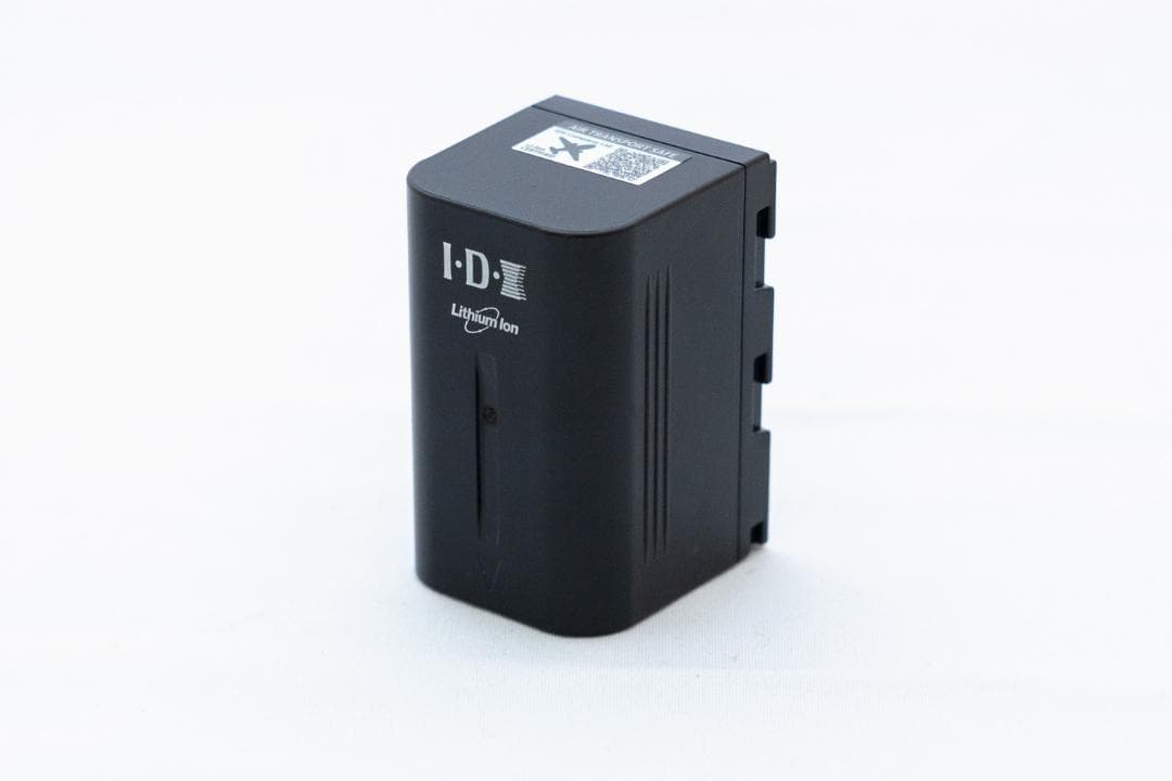 《中古》JVC 業務用ビデオカメラ GY-HM200　外部マイク、ケース付き