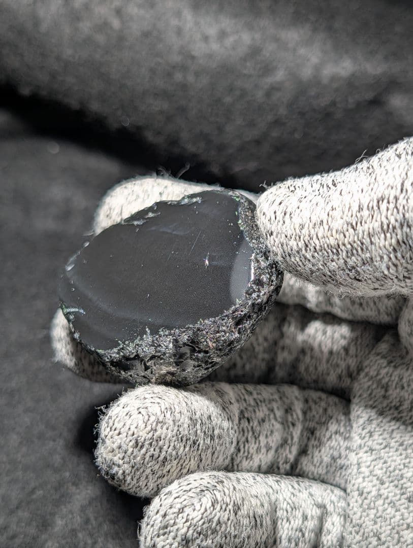 研磨品】十勝石玲瓏 北海道産レインボーオブシディアン 十勝石 玲瓏石