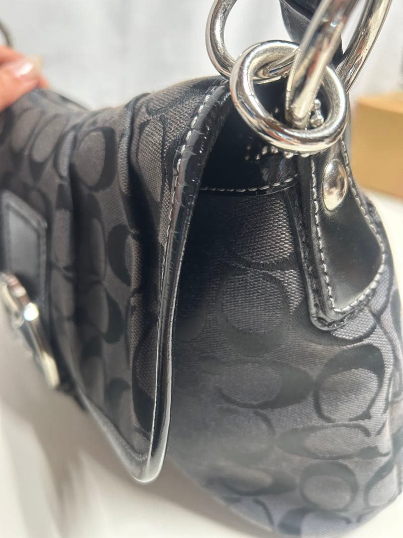 【#nr/11.3/12】コーチソーホーシグネチャーフラップホーボー　coach