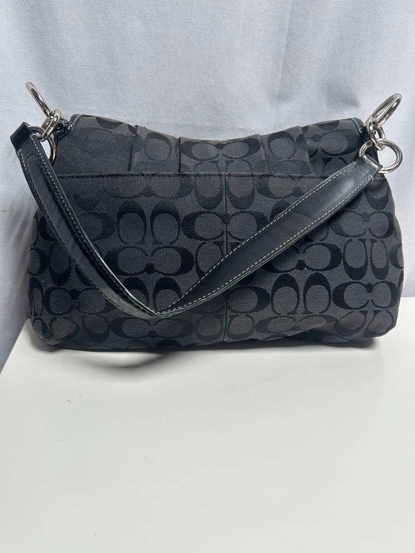 【#nr/11.3/12】コーチソーホーシグネチャーフラップホーボー　coach