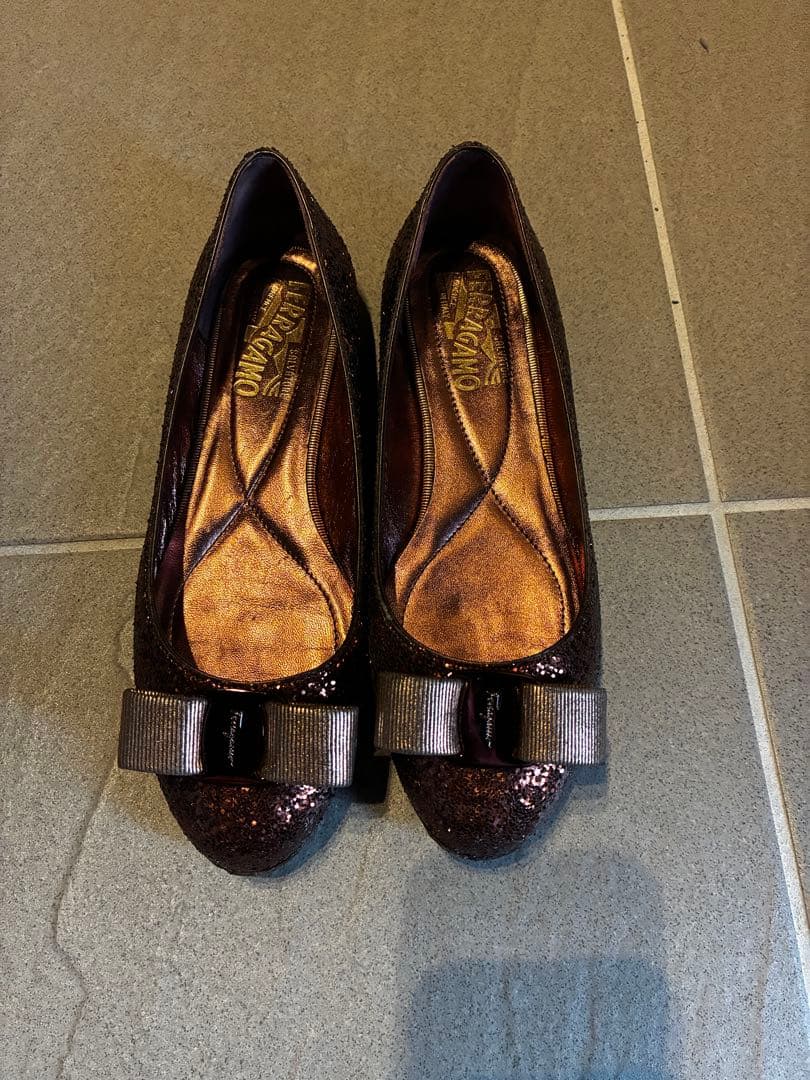 ferragamoのフラットシューズ 楽天市場】【3%オフクーポン配布中】 FERRAGAMO フェラガモ レディース