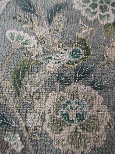 新古品！ふくれ織＊花唐草＆タテ柄＊松葉色＊紋無し＊訪問着