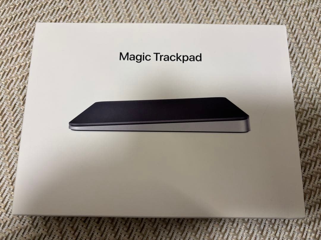 Magic Trackpad（USB‑C）（Multi-Touch対応） Magic Trackpad（USB‑C）- ブラック（Multi-Touch対応） - Apple（日本）