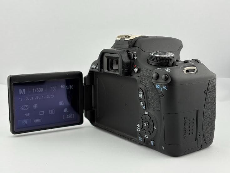 ☆極上品☆キヤノン EOS KiSS X5 ボディ【ショット数2,733回】 - メルカリ