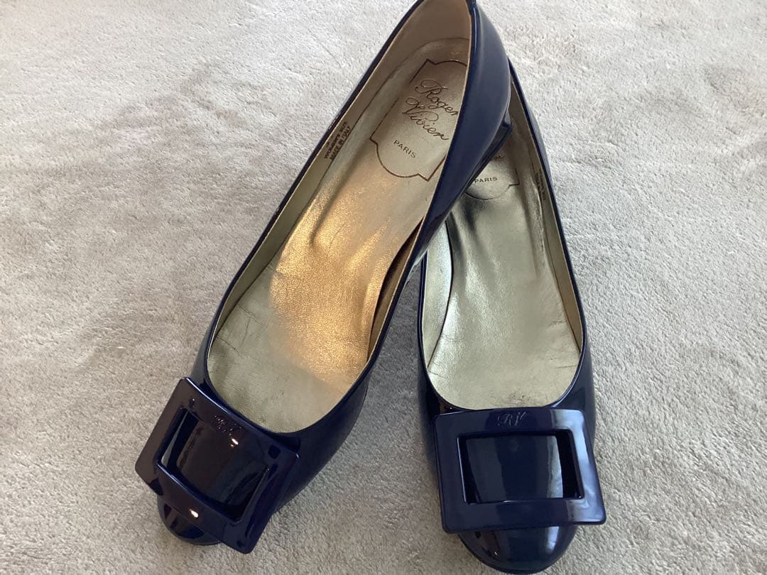 MTM⭐︎　Roger vivier ロジェヴィヴィエ　ネイビー　37 Roger Vivier Efflorescence 6.5cm Pumps in Blue Satin with Crystal