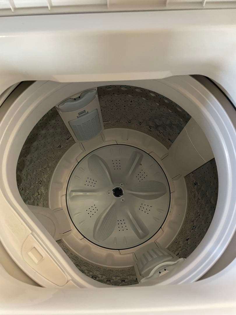 東芝　全自動洗濯機　ピュアホワイト　7.0kg　AW-700J4