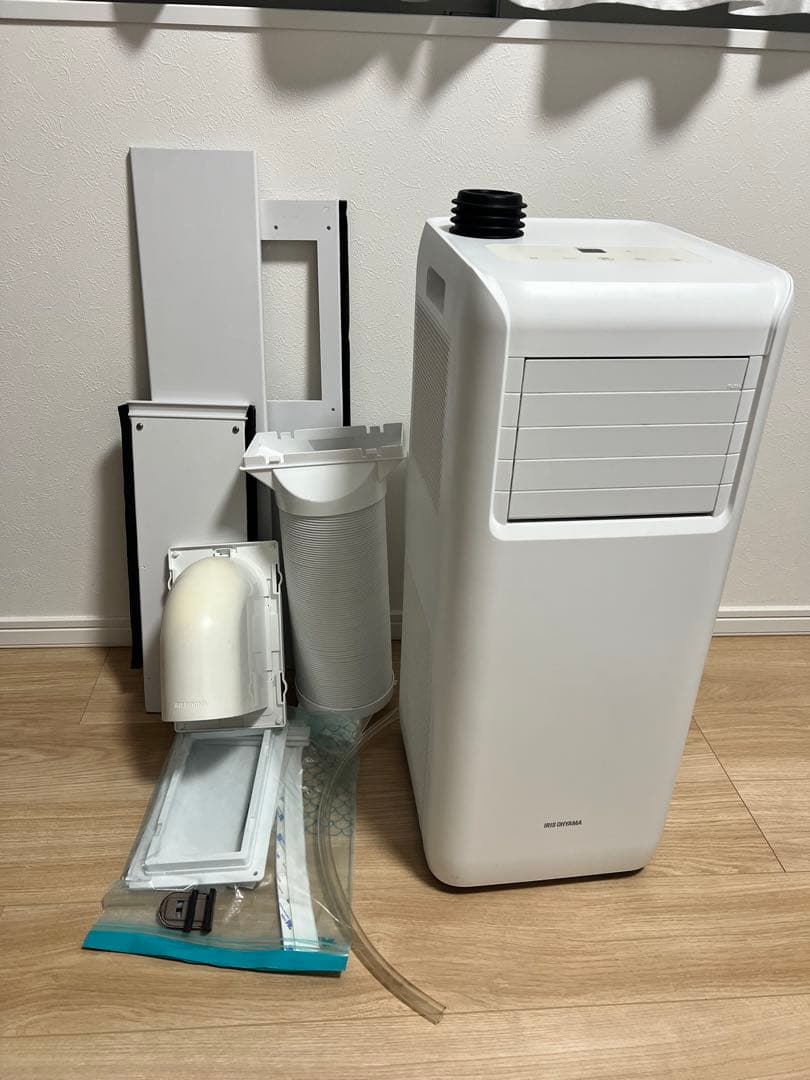 アイリスオーヤマ　ポータブルクーラー　IPA-2221G-W Amazon | 【工事不要】 【除湿機能搭載】 アイリスオーヤマ ポータブル