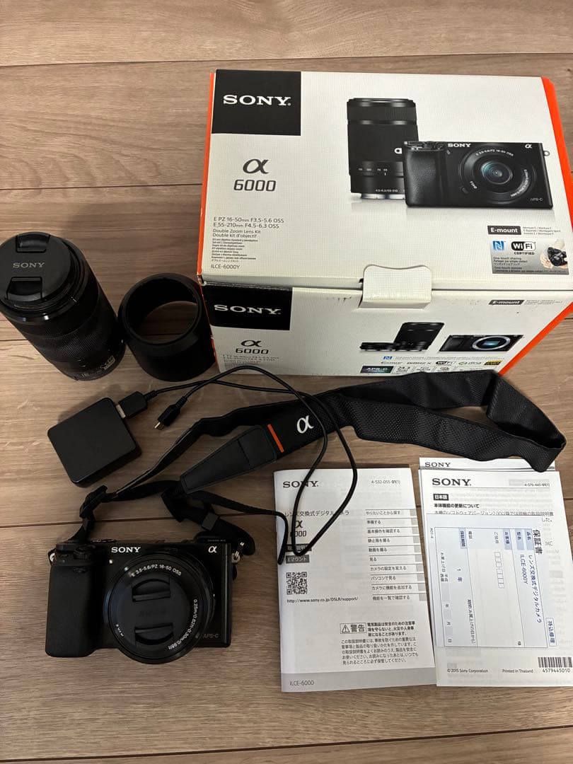 SONY α6000 ミラーレス一眼 E 18-55mm α（ソニー） ソニー SONY α6000 シルバーボディ E 18-55mm レンズ