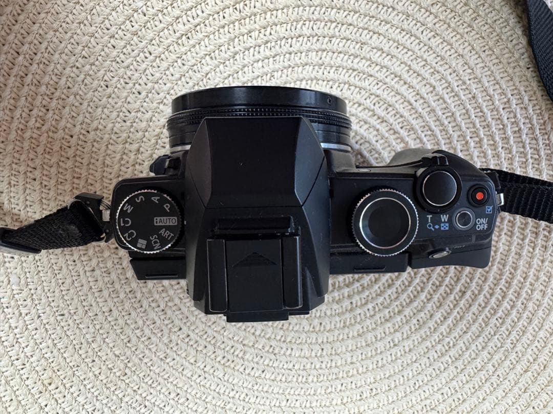 OLYMPUS STYLUS 1 本体 ストラップ 充電器付き