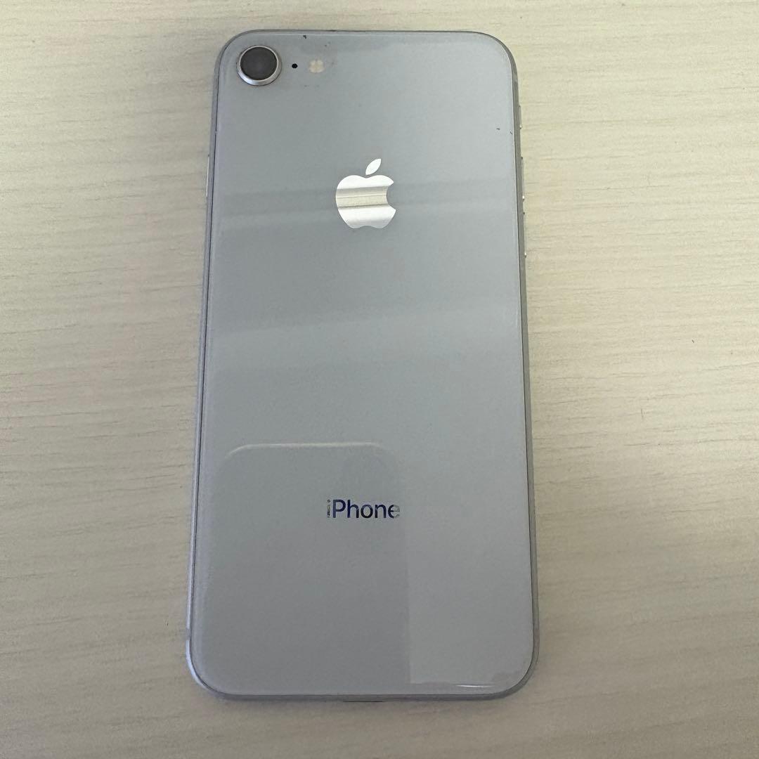 Apple iPhone 8 シルバー 本体のみ Apple iPhone 8 シルバー 本体 - メルカリ