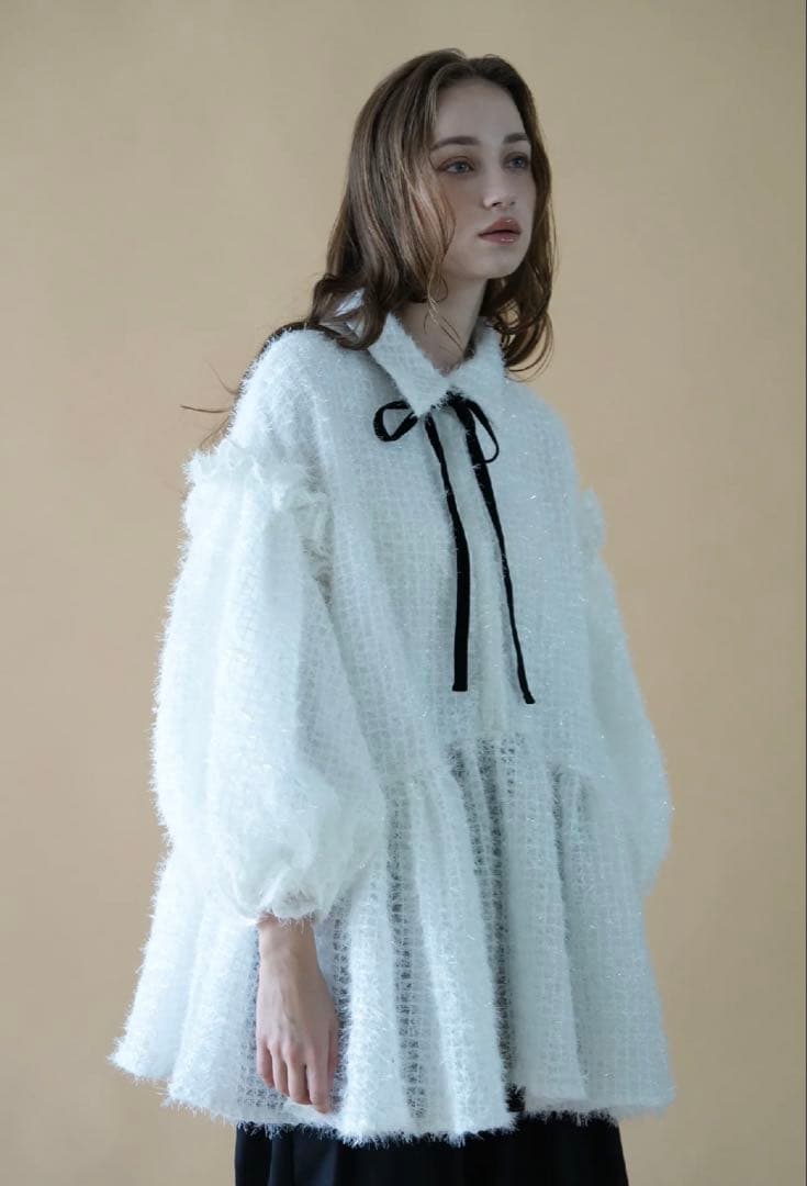Acka fluffy volume blouse[新品未使用、訳あり] - メルカリ