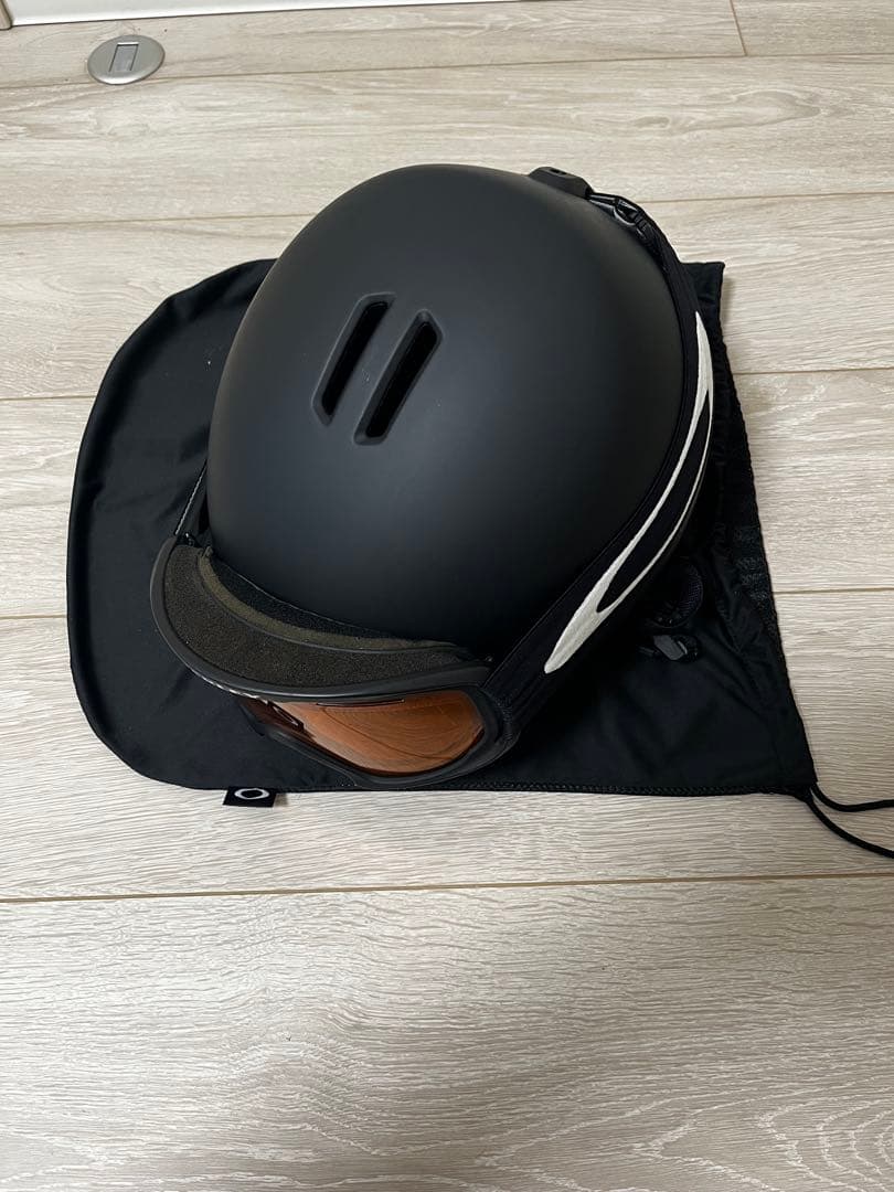 Oakley ヘルメット ゴーグルセット オークリー(OAKLEY) スキー スノーボードヘルメット HELMET+ゴーグル2