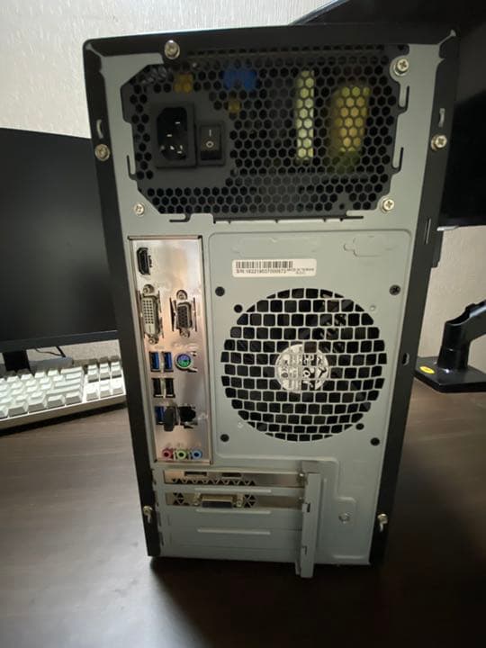 美品・ほぼ未使用】Level-M056-117