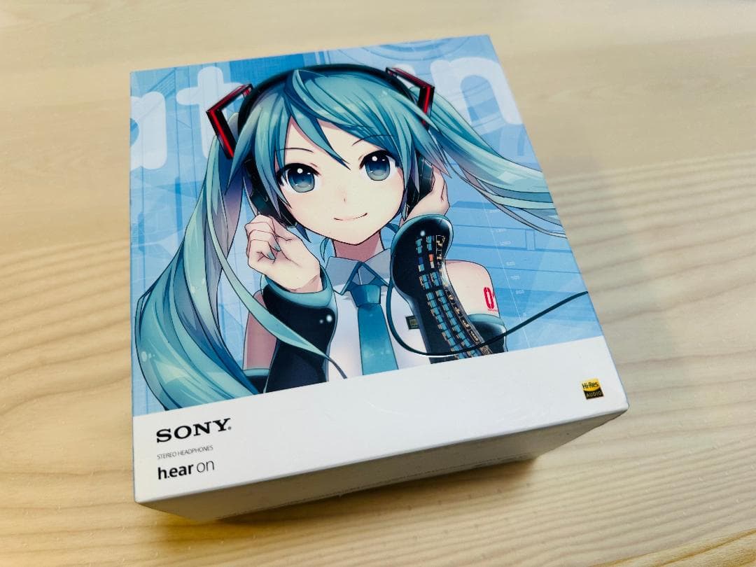【未使用美品】SONY h.ear on MDR-100A 初音ミクモデル h.ear on（MDR-100A) 初音ミクモデル | ヘッドホン | ソニー