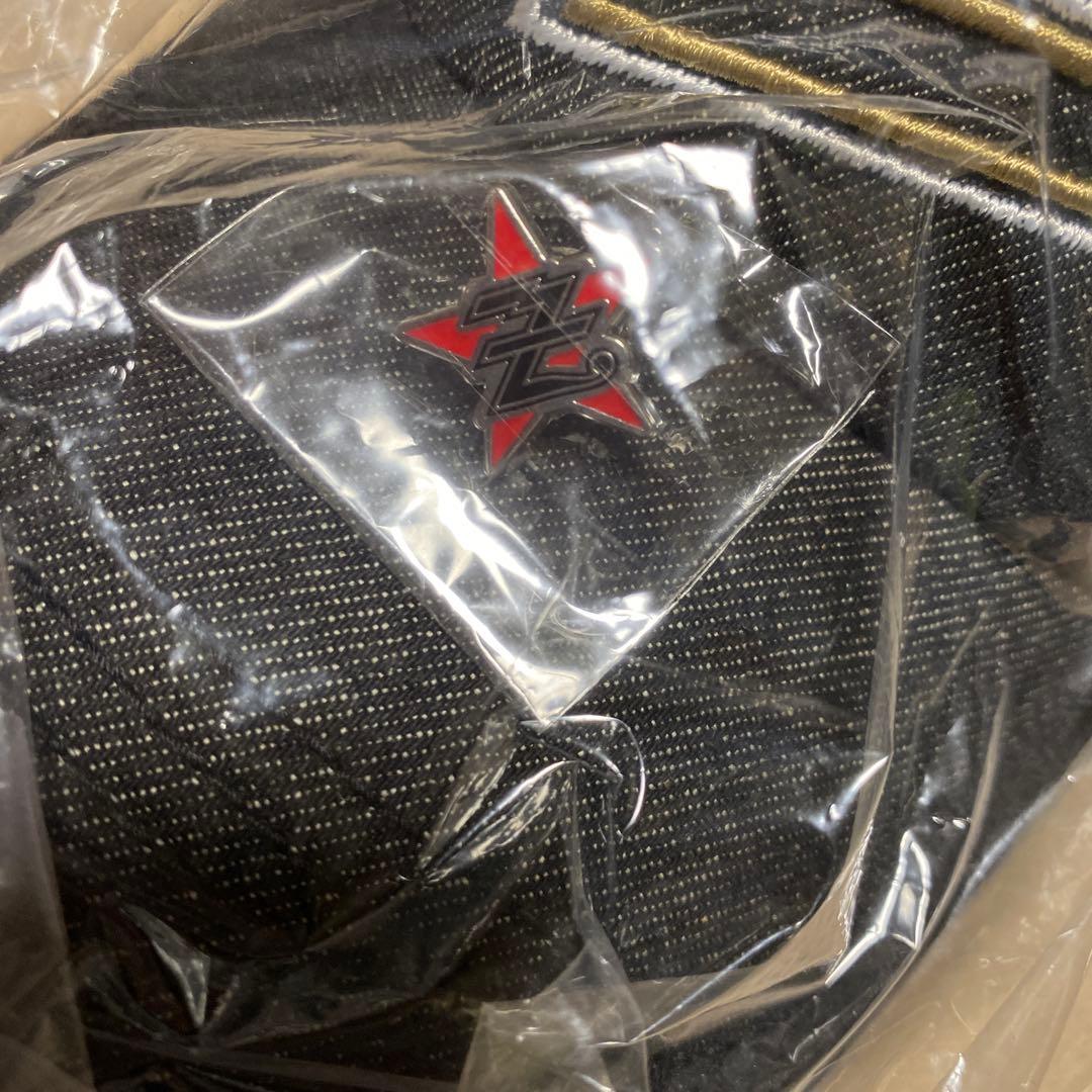 新品未開封未使用 ピンバッチ付きE.YAZAWAデニムメッシュキャップ