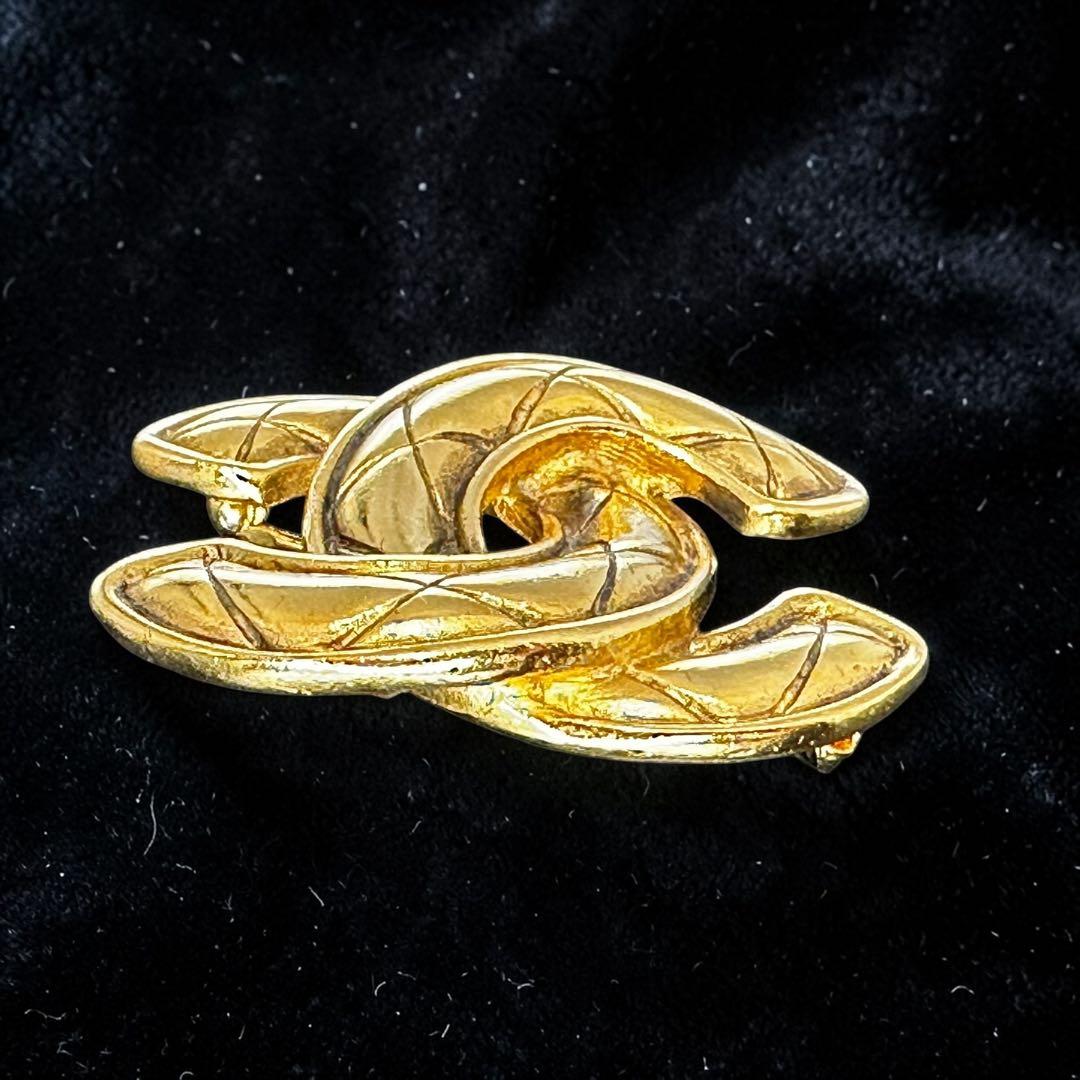 美品☆箱付き】シャネル ブローチ ココマーク マトラッセ ゴールド