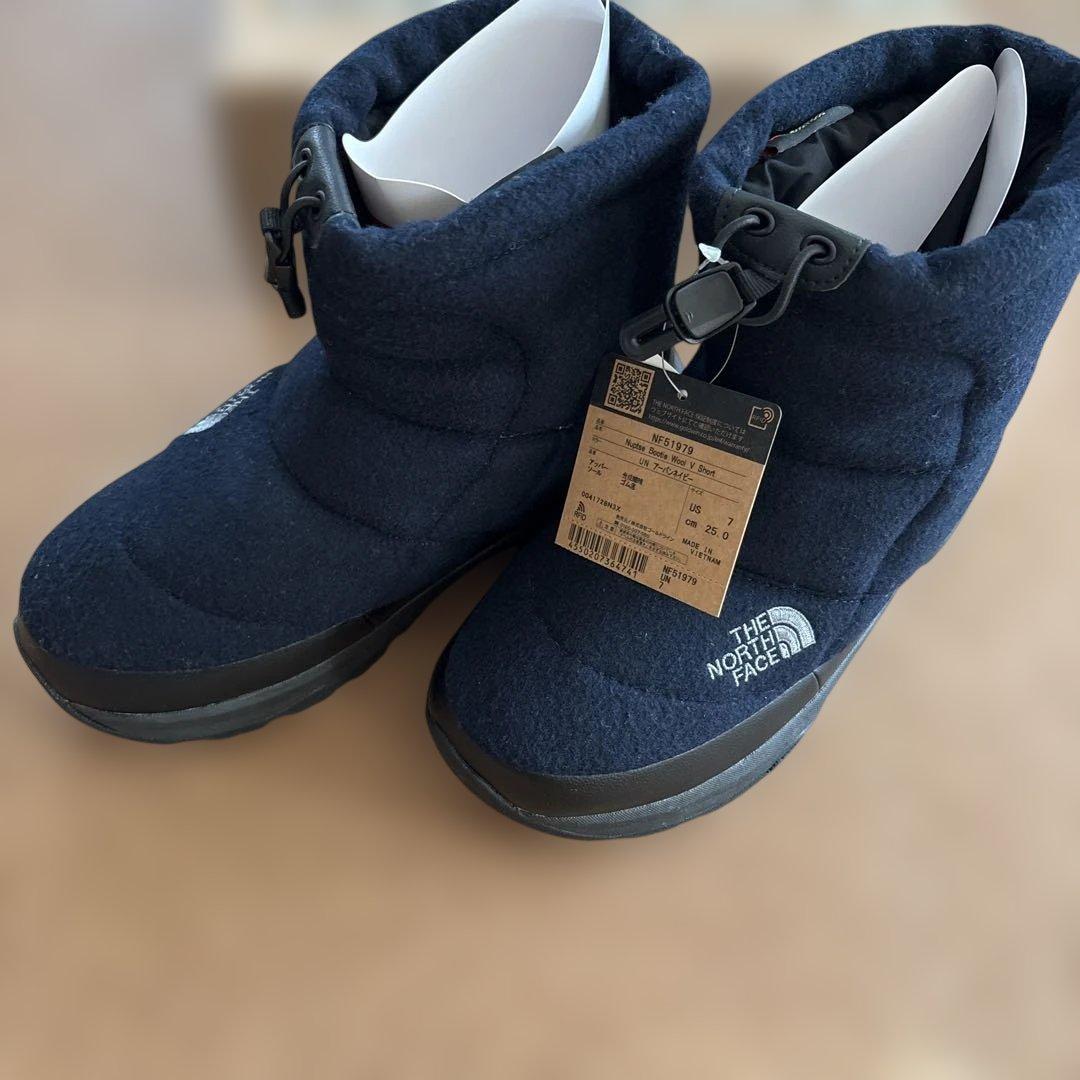 【未使用】ザノースフェイス　ヌプシ　ブーツ　25　NF51979 ネイビー THE NORTH FACE（ザ ノースフェイス） ザ ノースフェイス THE NORTH