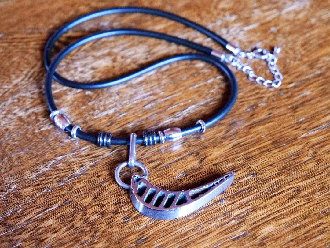 全日空 ANA ネックレス タービンブレード ANAと川崎重工、航空機廃材でキーホルダーや名刺入れ 高額商品も初回分