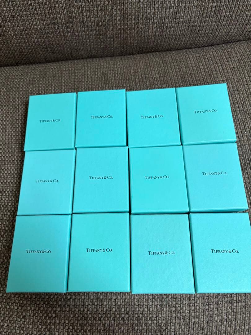 旧型　中古品ティファニー空箱巾着袋12セット 現行品 極美品Tiffany ティファニー空箱 巾着袋10セット - メルカリ