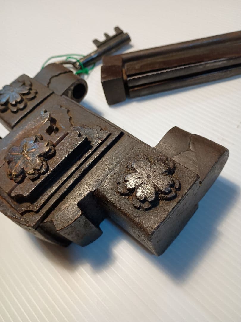 阿波錠前 蔵錠 カジヤバラ住源作 6枚バネの通販はau PAY マーケット